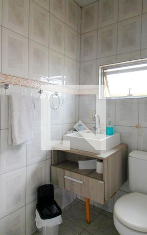 Casa à venda com 362m², 5 quartos e 2 vagasBanheiro 3