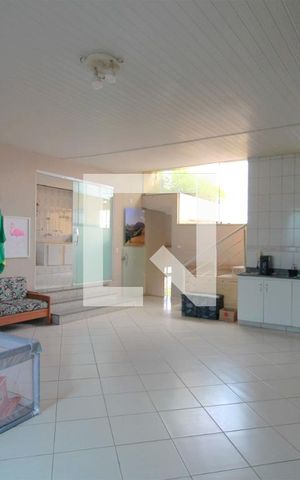 Casa à venda com 362m², 5 quartos e 2 vagasCobertura