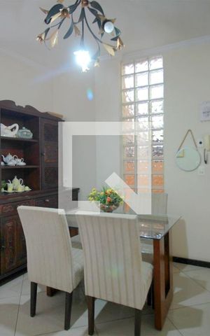 Casa à venda com 362m², 5 quartos e 2 vagasSala de Jantar