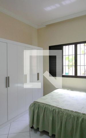 Casa à venda com 362m², 5 quartos e 2 vagasQuarto 1