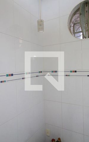 Casa à venda com 362m², 5 quartos e 2 vagasBanheiro 2