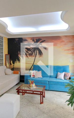 Casa à venda com 362m², 5 quartos e 2 vagasSala