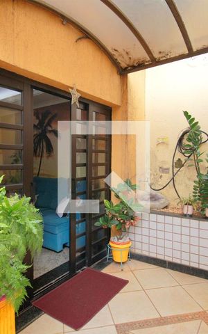 Casa à venda com 362m², 5 quartos e 2 vagasVaranda entrada