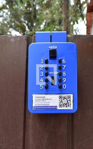 Casa à venda com 300m², 3 quartos e 4 vagasLockbox instalado