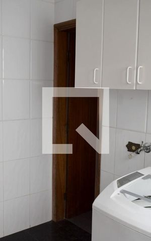 Casa à venda com 300m², 3 quartos e 4 vagasÁrea de Serviço