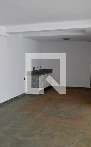 Casa à venda com 300m², 3 quartos e 4 vagasGaragem