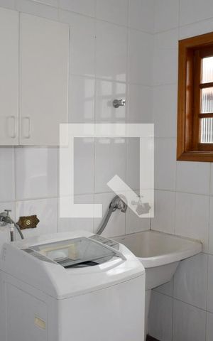 Casa à venda com 300m², 3 quartos e 4 vagasÁrea de Serviço