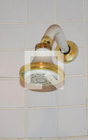 Casa à venda com 300m², 3 quartos e 4 vagasBanheiro Suíte 1