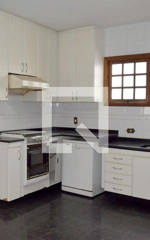 Casa à venda com 300m², 3 quartos e 4 vagasCozinha