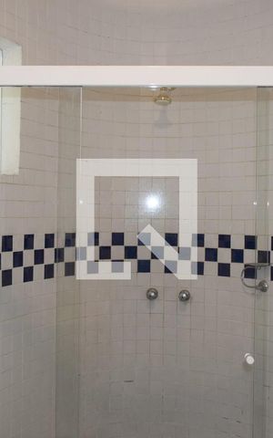 Casa à venda com 300m², 3 quartos e 4 vagasBanheiro Suíte 1
