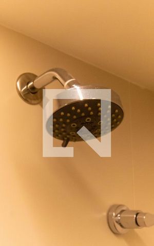 Apartamento à venda com 135m², 3 quartos e 2 vagas Apartamento à venda com 135m², 3 quartos e 2 vagasBanheiro da Suíte