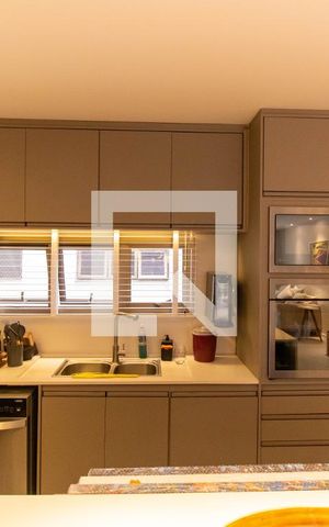 Apartamento à venda com 135m², 3 quartos e 2 vagas Apartamento à venda com 135m², 3 quartos e 2 vagasCozinha