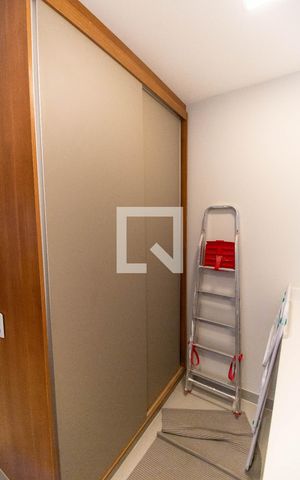 Apartamento à venda com 135m², 3 quartos e 2 vagas Apartamento à venda com 135m², 3 quartos e 2 vagasÁrea de Serviço