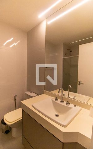 Apartamento à venda com 135m², 3 quartos e 2 vagas Apartamento à venda com 135m², 3 quartos e 2 vagasBanheiro Social