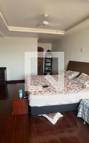 Casa para alugar com 1100m², 8 quartos e 3 vagas Casa para alugar com 1100m², 8 quartos e 3 vagasQuarto 1