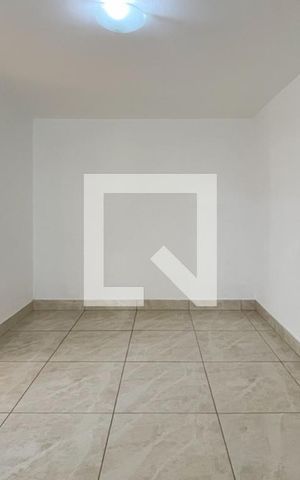 Casa para alugar com 65m², 1 quarto e 1 vaga Casa para alugar com 65m², 1 quarto e 1 vagaSala