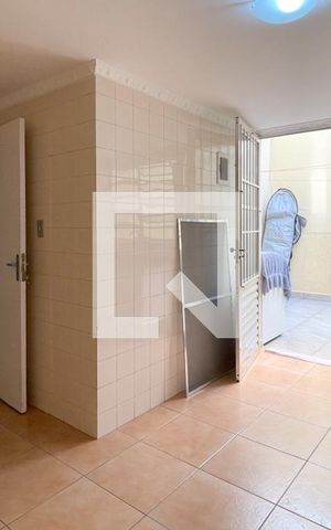 Casa para alugar com 65m², 1 quarto e 1 vaga Casa para alugar com 65m², 1 quarto e 1 vagaCozinha
