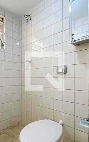 Casa para alugar com 65m², 1 quarto e 1 vaga Casa para alugar com 65m², 1 quarto e 1 vagaBanheiro Social