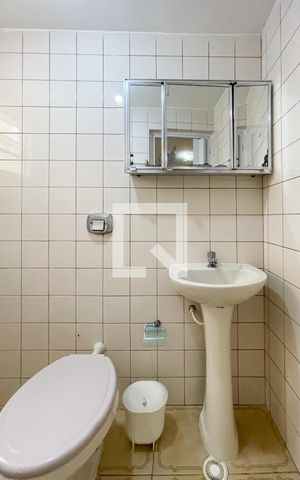 Casa para alugar com 65m², 1 quarto e 1 vaga Casa para alugar com 65m², 1 quarto e 1 vagaBanheiro Social