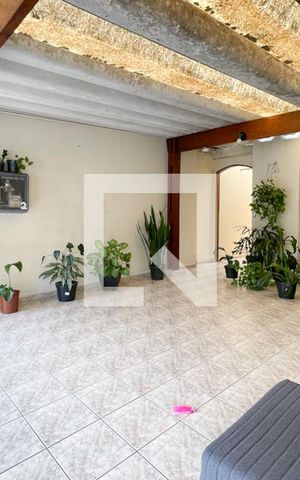 Casa para alugar com 65m², 1 quarto e 1 vaga Casa para alugar com 65m², 1 quarto e 1 vagaGaragem