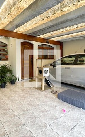 Casa para alugar com 65m², 1 quarto e 1 vaga Casa para alugar com 65m², 1 quarto e 1 vagaGaragem