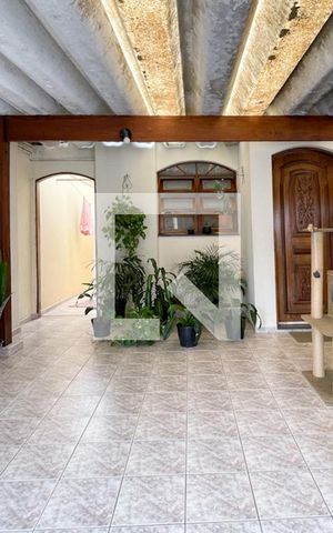 Casa para alugar com 65m², 1 quarto e 1 vaga Casa para alugar com 65m², 1 quarto e 1 vagaGaragem