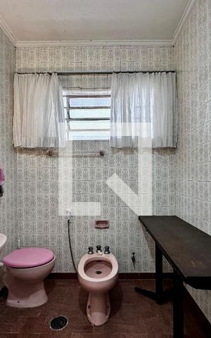 Casa à venda com 147m², 3 quartos e 1 vaga Casa à venda com 147m², 3 quartos e 1 vagaBanheiro
