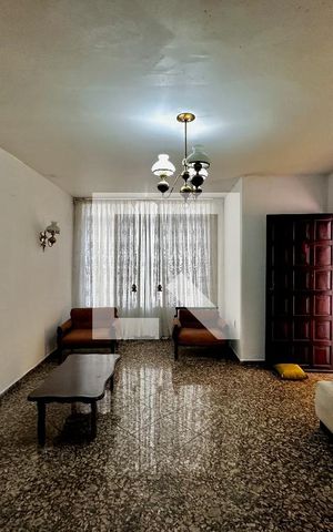 Casa à venda com 147m², 3 quartos e 1 vaga Casa à venda com 147m², 3 quartos e 1 vagaSala