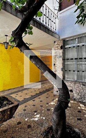Casa à venda com 147m², 3 quartos e 1 vaga Casa à venda com 147m², 3 quartos e 1 vagaGaragem