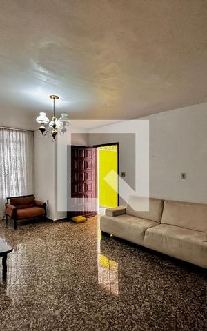 Casa à venda com 147m², 3 quartos e 1 vaga Casa à venda com 147m², 3 quartos e 1 vagaSala