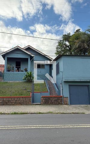 Casa à venda com 160m², 3 quartos e 1 vaga Casa à venda com 160m², 3 quartos e 1 vagaVista da Rua