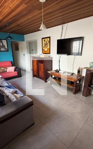 Casa à venda com 160m², 3 quartos e 1 vaga Casa à venda com 160m², 3 quartos e 1 vagaSala