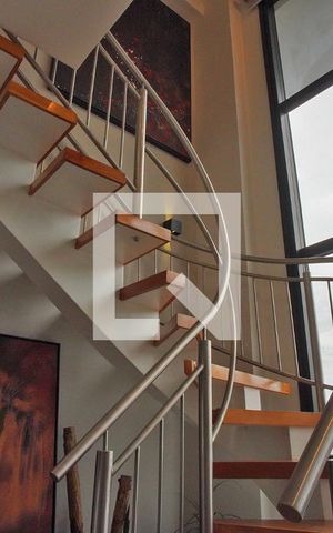 Apartamento para alugar com 74m², 1 quarto e 2 vagasEscada - Suíte