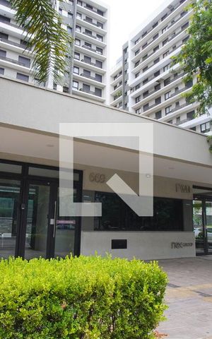 Apartamento para alugar com 74m², 1 quarto e 2 vagasFachada e Portaria