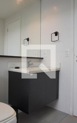 Apartamento para alugar com 74m², 1 quarto e 2 vagasBanheiro da Suíte