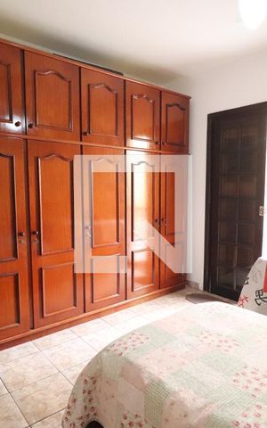 Casa à venda com 140m², 2 quartos e 2 vagasQuarto 2