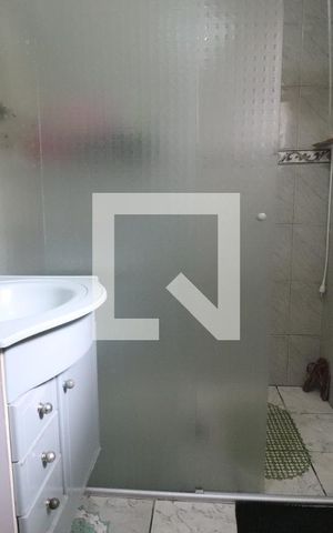 Casa à venda com 140m², 2 quartos e 2 vagasBanheiro 2