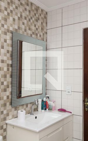 Casa à venda com 250m², 3 quartos e 2 vagasBanheiro
