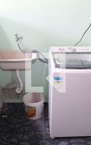 Casa à venda com 250m², 3 quartos e 2 vagasÁrea de Serviço