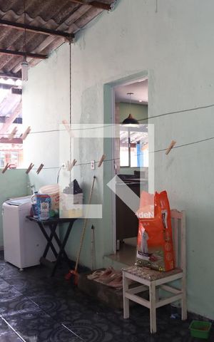 Casa à venda com 250m², 3 quartos e 2 vagasÁrea de Serviço
