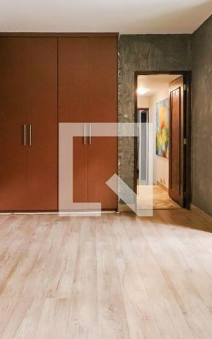 Casa à venda com 230m², 5 quartos e 3 vagas Casa à venda com 230m², 5 quartos e 3 vagasSuíte 1