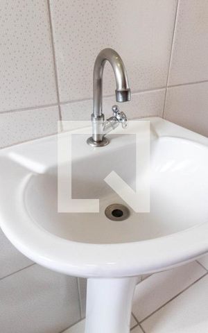 Casa de condomínio à venda com 65m², 3 quartos e 1 vaga Casa de condomínio à venda com 65m², 3 quartos e 1 vagaBanheiro da Suíte