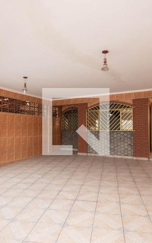 Casa para alugar com 117m², 3 quartos e 3 vagasGaragem