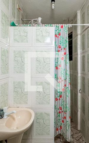 Studio à venda com 28m², 1 quarto e sem vaga Studio à venda com 28m², 1 quarto e sem vagaBanheiro