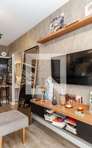 Apartamento à venda com 48m², 1 quarto e 1 vaga Apartamento à venda com 48m², 1 quarto e 1 vagaSala