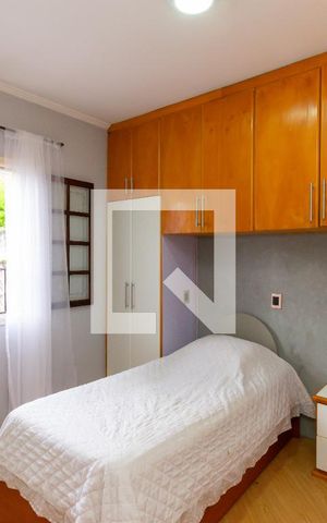 Casa à venda com 250m², 4 quartos e 3 vagas Casa à venda com 250m², 4 quartos e 3 vagasQuarto 1