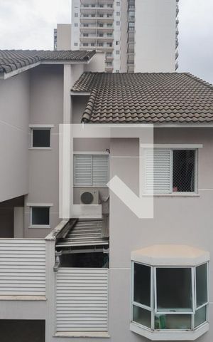 Casa de condomínio à venda com 174m², 4 quartos e 2 vagas Casa de condomínio à venda com 174m², 4 quartos e 2 vagasVista do Quarto 2