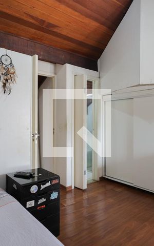Casa de condomínio à venda com 174m², 4 quartos e 2 vagas Casa de condomínio à venda com 174m², 4 quartos e 2 vagasSuíte 1