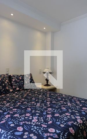 Casa de condomínio à venda com 174m², 4 quartos e 2 vagas Casa de condomínio à venda com 174m², 4 quartos e 2 vagasSuíte 2