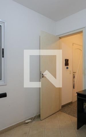 Casa de condomínio à venda com 174m², 4 quartos e 2 vagas Casa de condomínio à venda com 174m², 4 quartos e 2 vagasEscritório